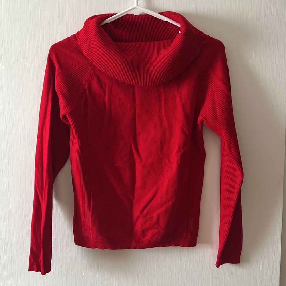 Red turtle neck long sleeve sweater